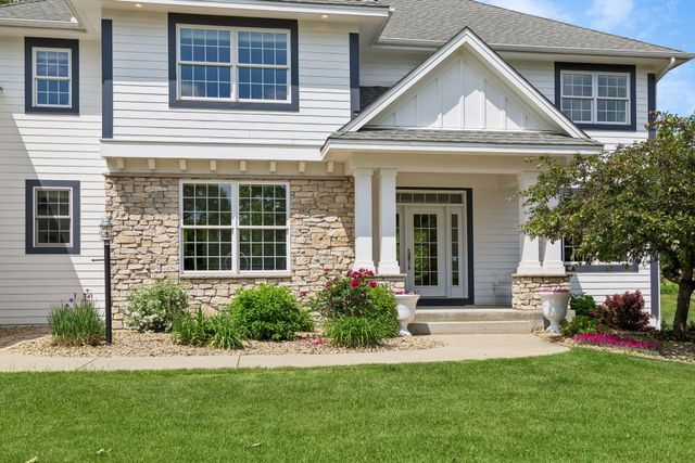 13134 Danube Lane, Rosemount, MN 55068