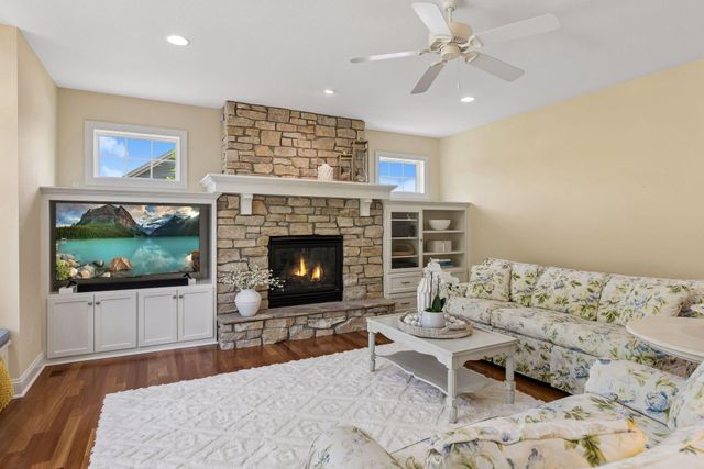 13134 Danube Lane, Rosemount, MN 55068
