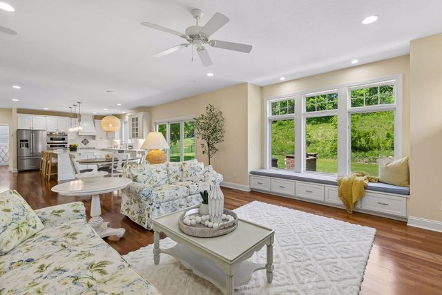 13134 Danube Lane, Rosemount, MN 55068