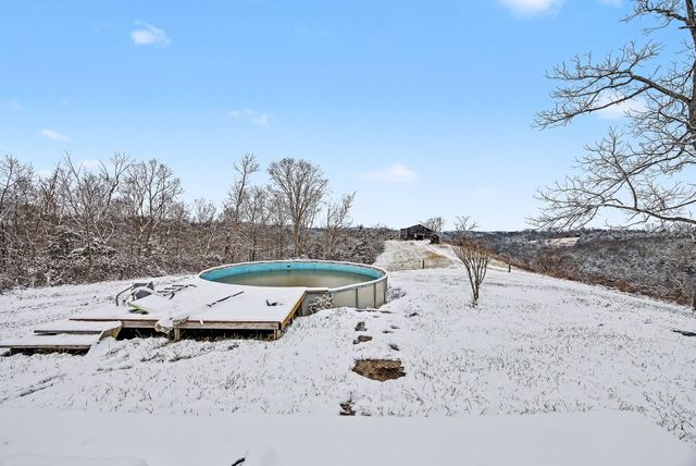 1729 Pinhook Road, Mount Olivet, KY 41064