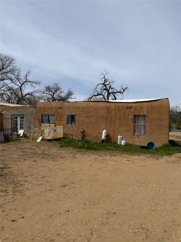 2 Platt Court, Espanola, NM 87532