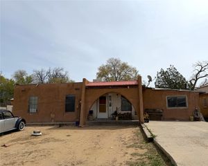 2 Platt Court, Espanola, NM 87532