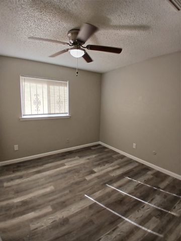 7840 Mirage Valley Drive, Dallas, TX 75232