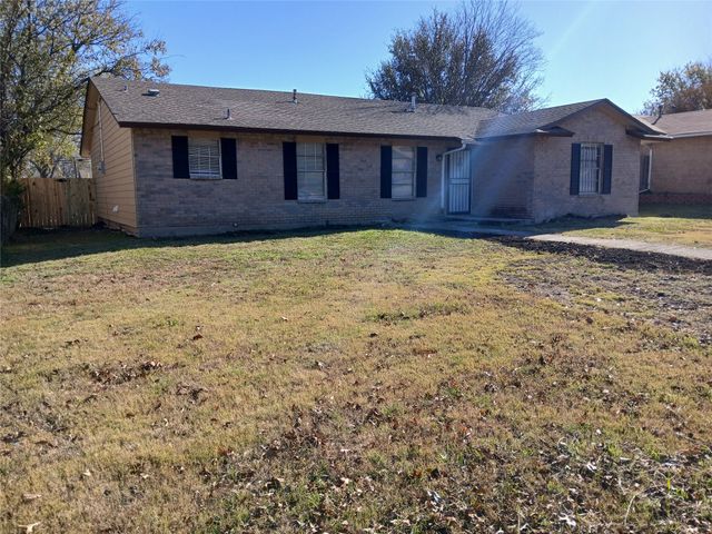 7840 Mirage Valley Drive, Dallas, TX 75232