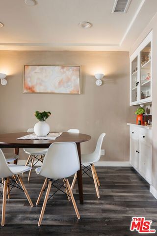 1916 W 94th Street, Los Angeles, CA 90047