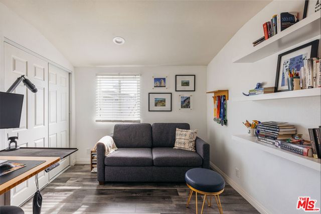 1916 W 94th Street, Los Angeles, CA 90047