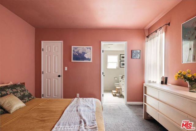 1916 W 94th Street, Los Angeles, CA 90047