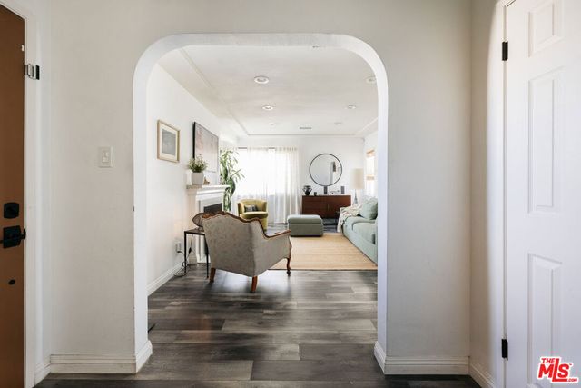 1916 W 94th Street, Los Angeles, CA 90047