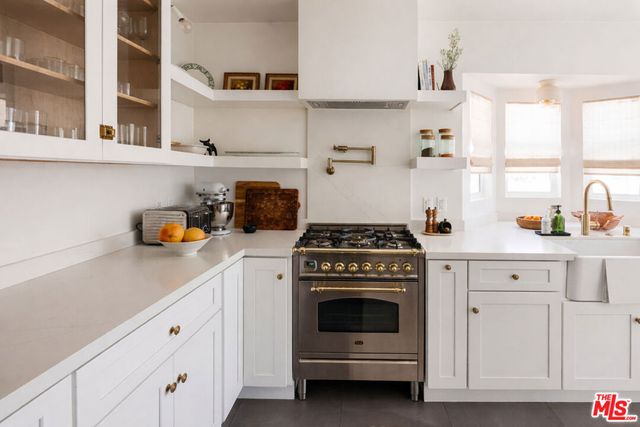 1916 W 94th Street, Los Angeles, CA 90047