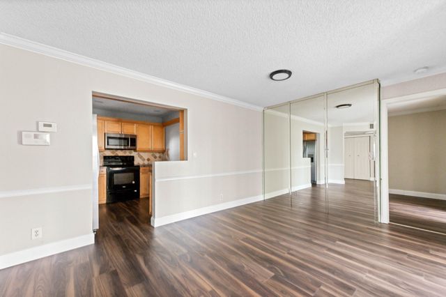 3757 Cocoplum Circle 3567, Coconut Creek, FL 33063