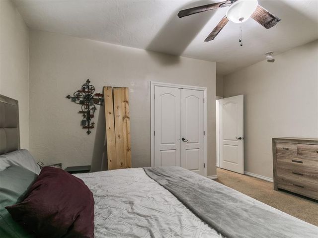 1009 Ashwood Lane, Moore, OK 73160