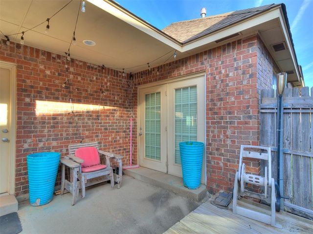 1009 Ashwood Lane, Moore, OK 73160