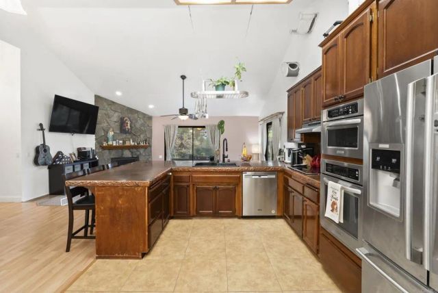 111 La Cresta Trl, El Cajon, CA 92019