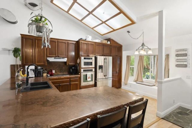 111 La Cresta Trl, El Cajon, CA 92019