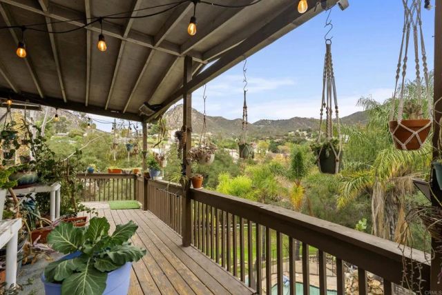 111 La Cresta Trl, El Cajon, CA 92019