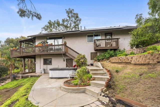 111 La Cresta Trl, El Cajon, CA 92019