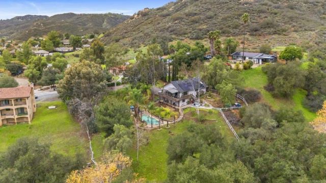 111 La Cresta Trl, El Cajon, CA 92019