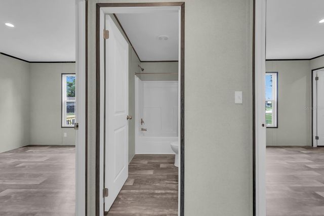 659 ALPINE STREET, Mascotte, FL 34753