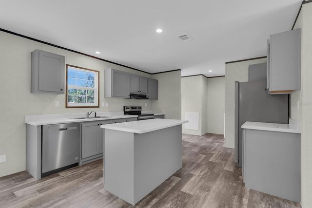 659 ALPINE STREET, Mascotte, FL 34753