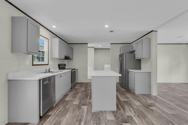 659 ALPINE STREET, Mascotte, FL 34753