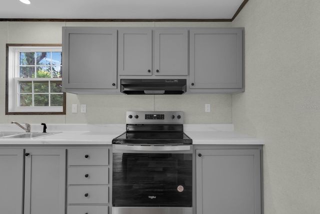 659 ALPINE STREET, Mascotte, FL 34753
