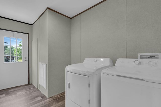 659 ALPINE STREET, Mascotte, FL 34753