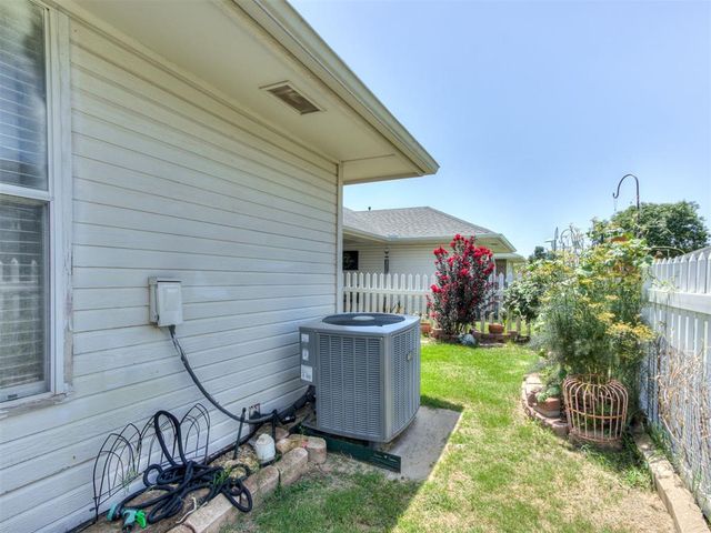 2131 NW 155th Street, Edmond, OK 73013