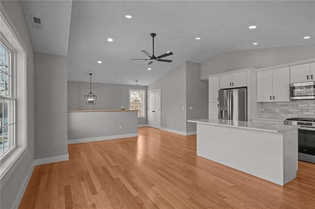 85 Colonial Avenue, Cumberland, RI 02864