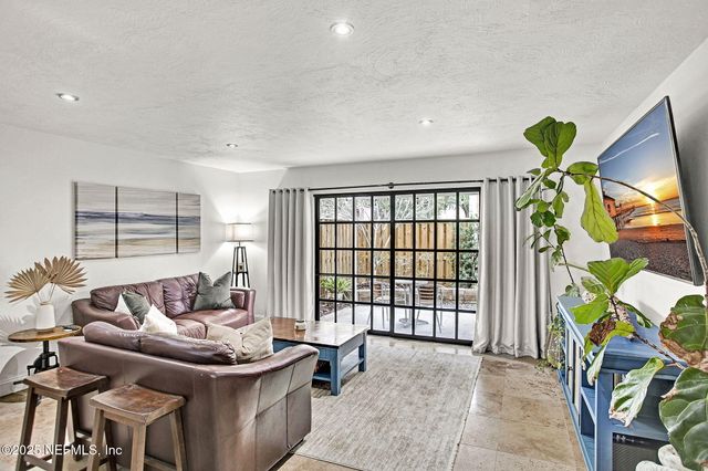 5201 ATLANTIC Boulevard 273, Jacksonville, FL 32207