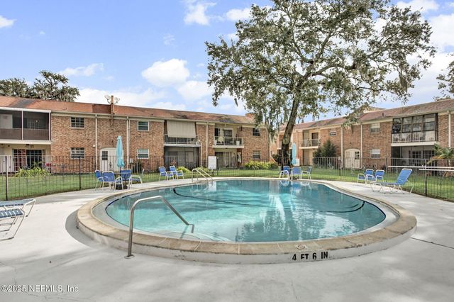 5201 ATLANTIC Boulevard 273, Jacksonville, FL 32207