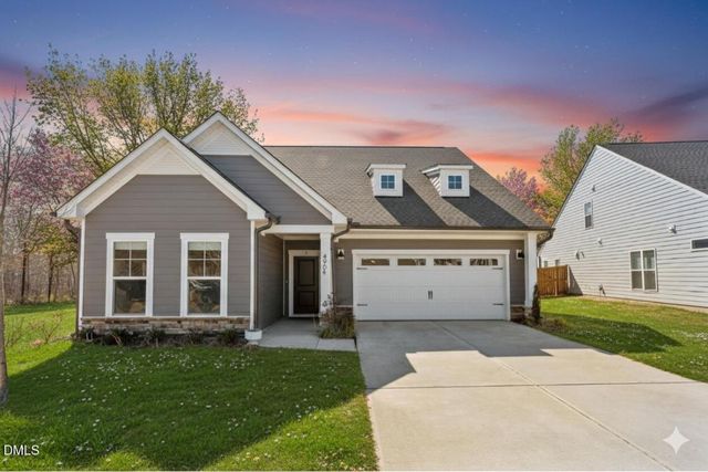 4904 Flathead Place, Fuquay Varina, NC 27526