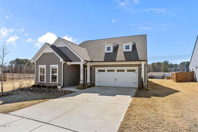 4904 Flathead Place, Fuquay Varina, NC 27526