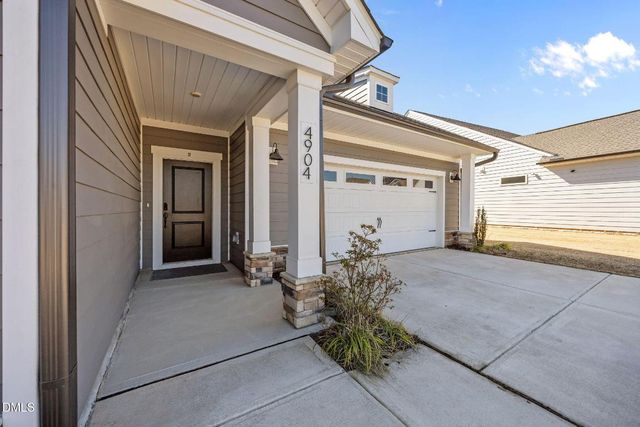 4904 Flathead Place, Fuquay Varina, NC 27526