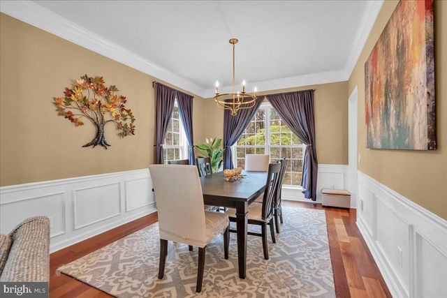 10 WESTFORD DR, Medford, NJ 08055
