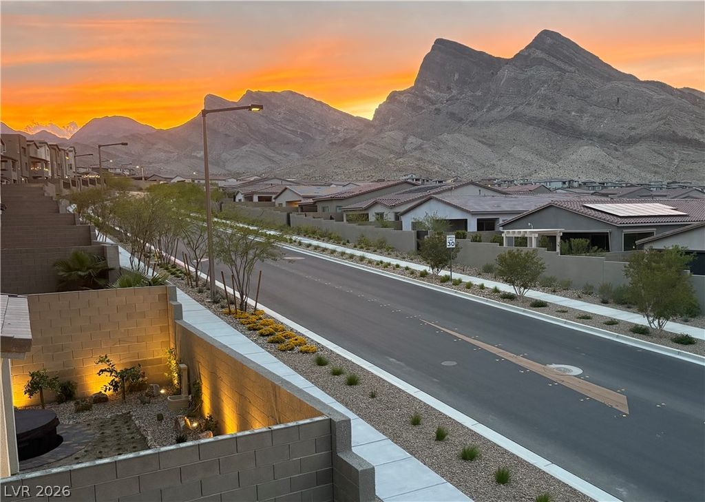 11568 Midnight Melody Avenue, Las Vegas, NV 89138 — photo 2
