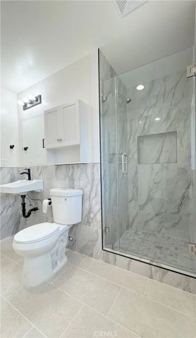 284 N Palm Avenue D, Upland, CA 91786