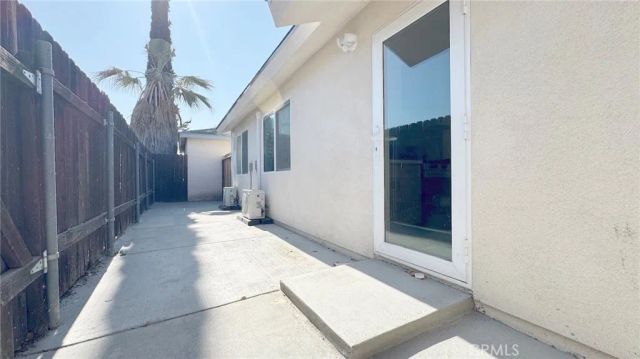 284 N Palm Avenue D, Upland, CA 91786