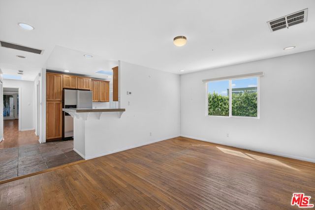 816 N Mansfield Avenue, Los Angeles, CA 90038