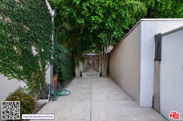 816 N Mansfield Avenue, Los Angeles, CA 90038