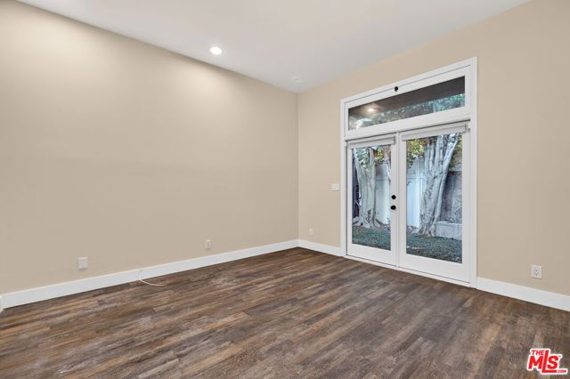 816 N Mansfield Avenue, Los Angeles, CA 90038
