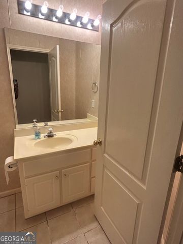 4271 Ivy Run, Ellenwood, GA 30294