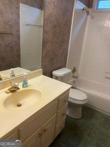 4271 Ivy Run, Ellenwood, GA 30294