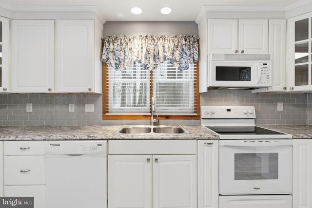 453 LOST VALLEY RD, Madison, VA 22727