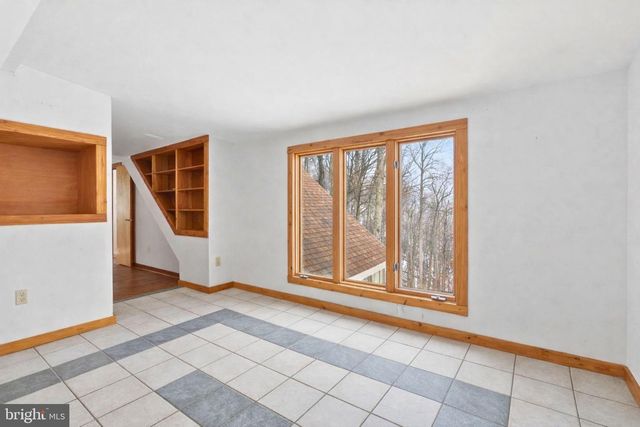 453 LOST VALLEY RD, Madison, VA 22727