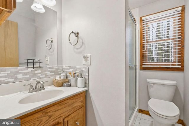 453 LOST VALLEY RD, Madison, VA 22727