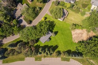 70 Kingsview Lane N, Plymouth, MN 55447