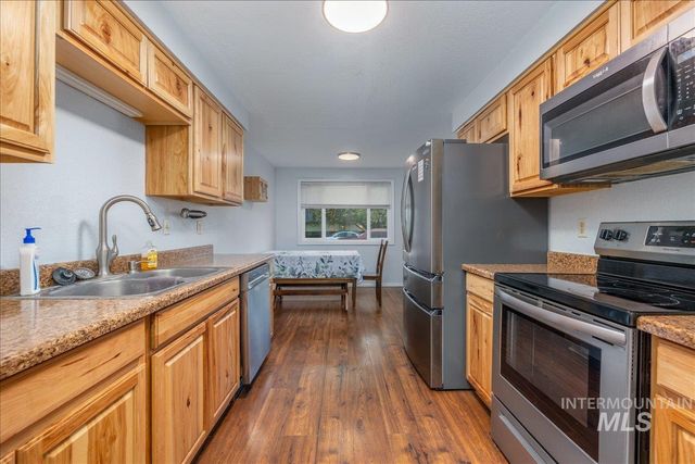 406 Parkhurst Dr., Caldwell, ID 83605