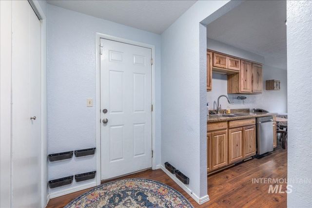 406 Parkhurst Dr., Caldwell, ID 83605