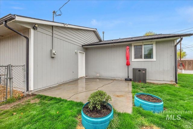 406 Parkhurst Dr., Caldwell, ID 83605