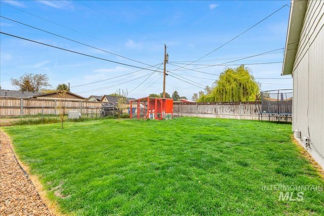 406 Parkhurst Dr., Caldwell, ID 83605